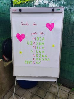 Darčeky pre naše maminky a kultúrny program - kul1