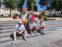 Donateria, kapučko a prechádzka na námestí - don0