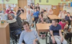 Návšteva z knižnice - príprava na Deň matiek